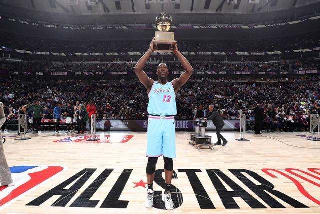 卡萨诺批米兰老板：米兰属于球迷